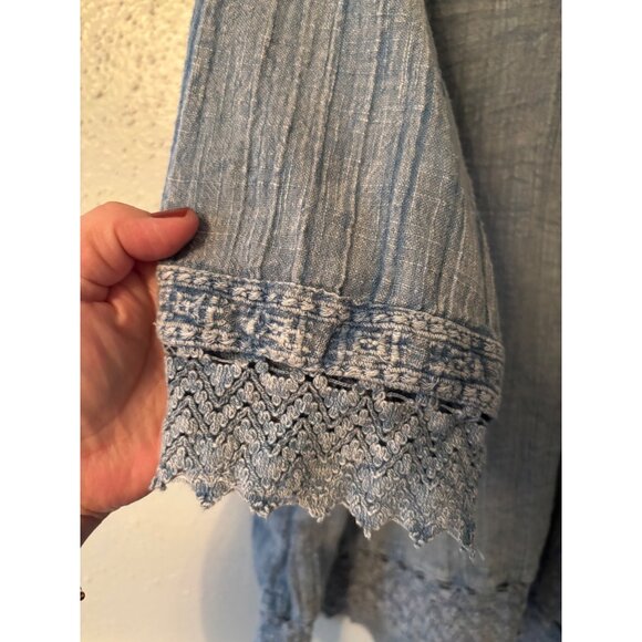 Rachel Zoe Womens 1X Boho Tunic Top Blue Embroidered Crochet Lace V-Neck - Picture 10 of 10